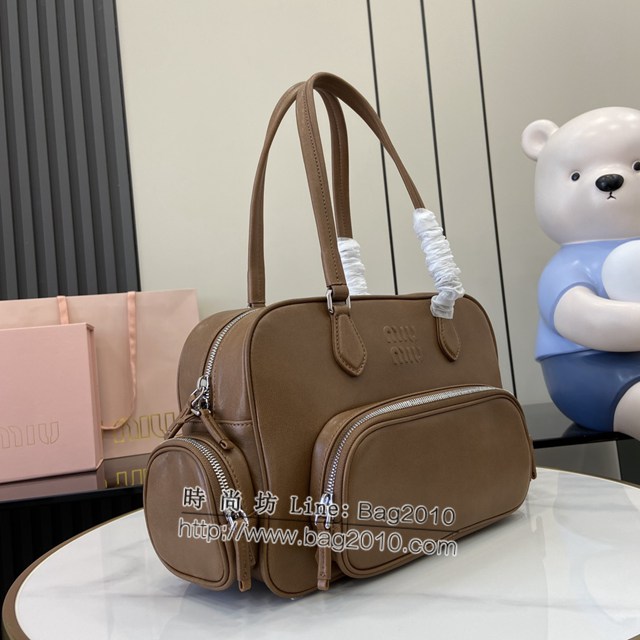 miumiu專櫃繆繆最新款Adventure Nappa羊皮革手提包單肩包 jh2338型號：5BB159